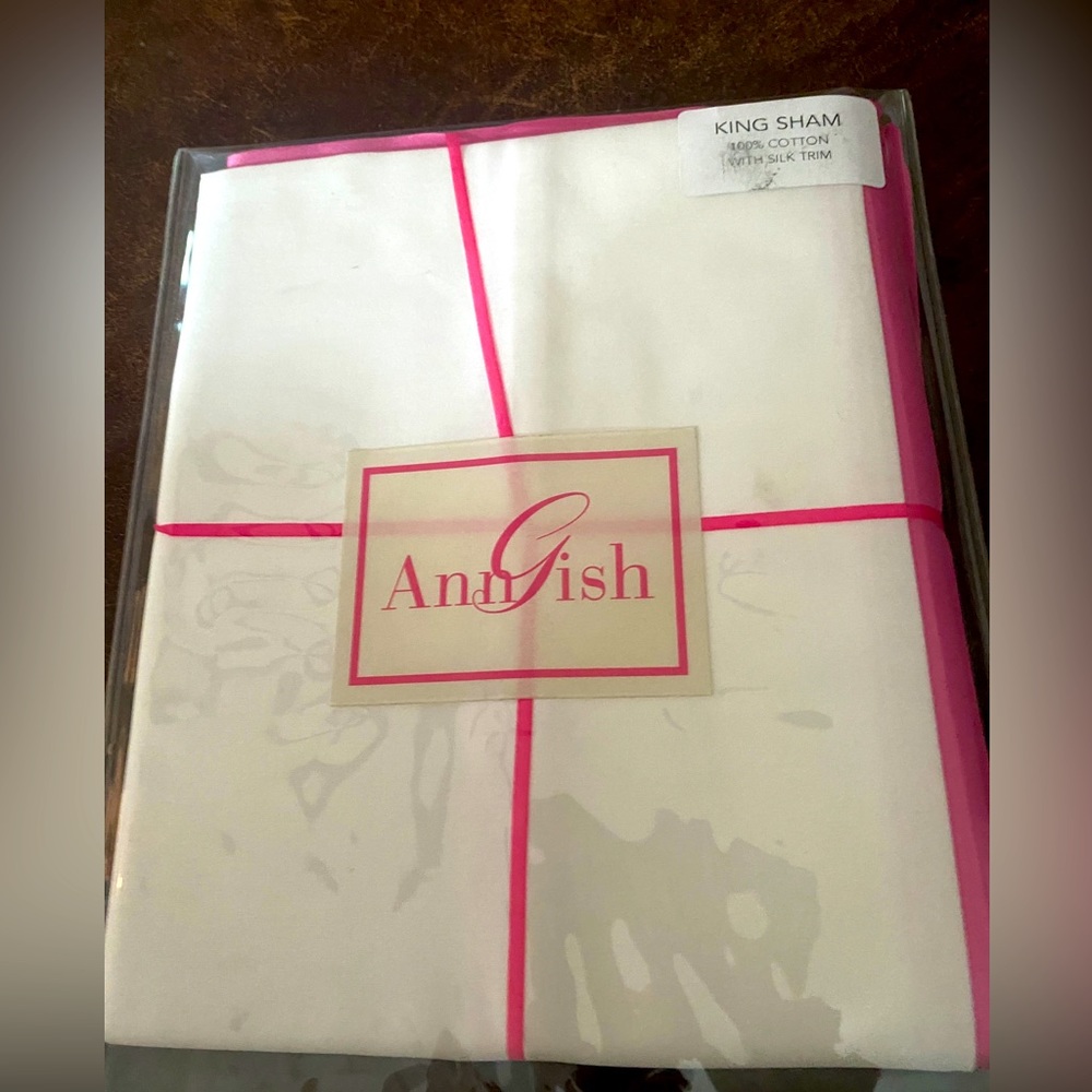 NWT Ann Gish King Sham